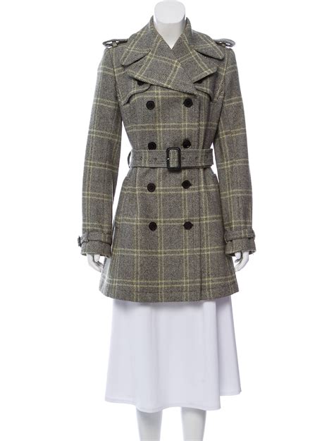 burberry plaid jacket women.